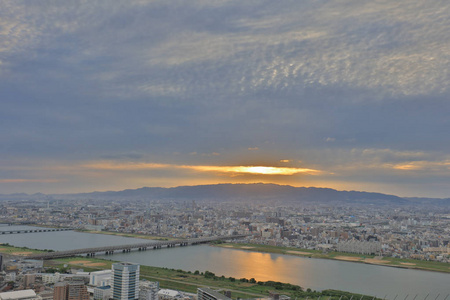 日本大阪市乌梅达天空大厦