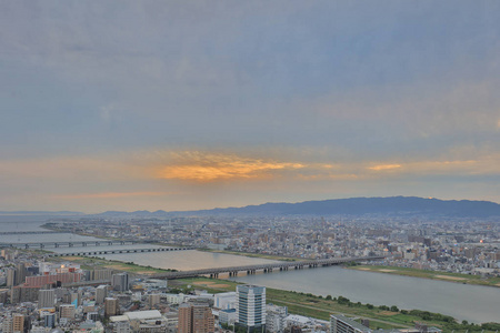 日本大阪市乌梅达天空大厦