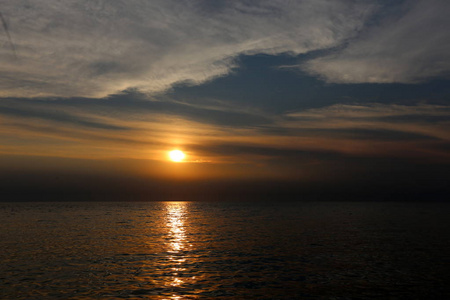 日落在斯洛韦尼亚的海盗城，在亚得里亚海岸的伊斯特拉半岛。
