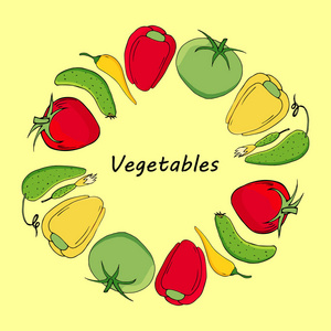 圆形花环，有黄色红色和绿色的蔬菜。番茄黄瓜和胡椒圈，有文字和季节设计的空间