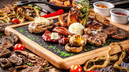 阿拉伯香肠香肠图片-阿拉伯香肠香肠素材-阿拉伯香肠香肠插画-摄图新