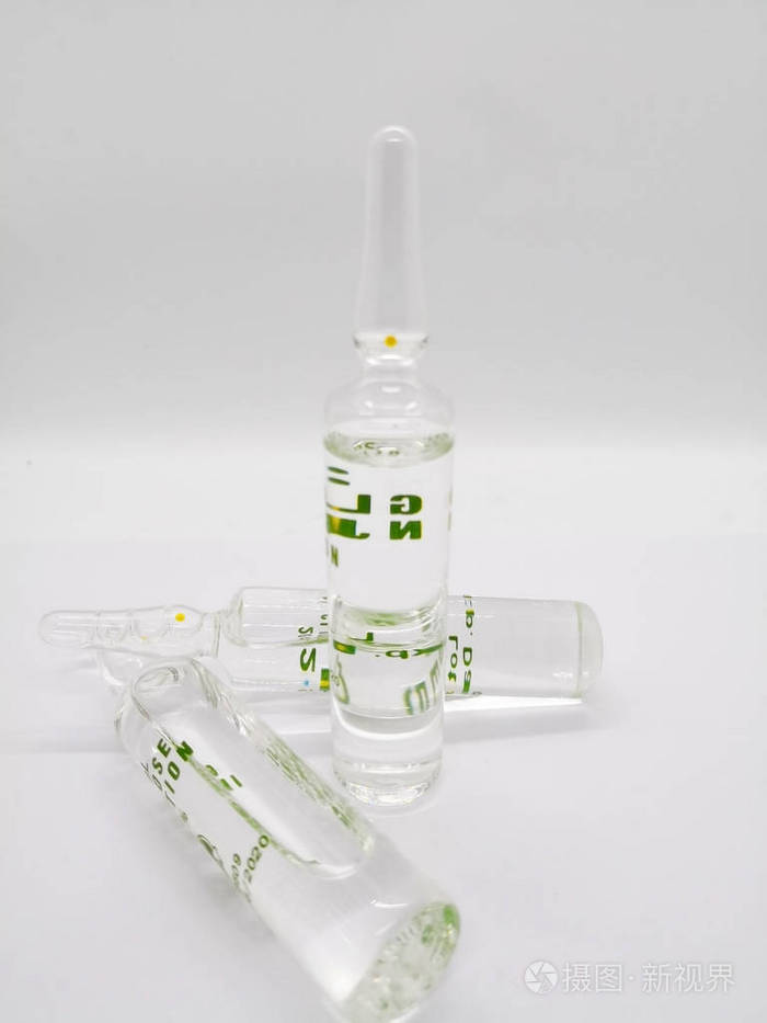 的葡萄糖溶液安培用于治疗低血糖(低血糖)胰岛素休克或脱水(液体丢失)