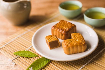 中国中秋月饼茶食图片