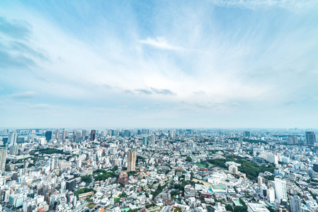 亚洲房地产和企业建设的商业理念全景现代城市天际线鸟眼鸟瞰生动的蓝天东京
