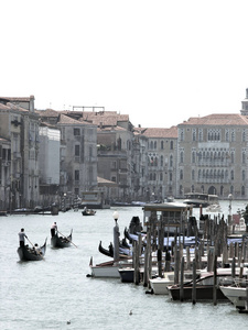 意大利贡多拉运河欧洲旅游贡多利旅游建筑城市威尼斯浪漫威尼斯船标记水古意大利历史度假建筑城市风景桥欧洲大天空著名旅游吸引人