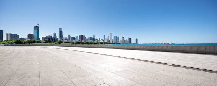 芝加哥现代城市景观的空旷地带
