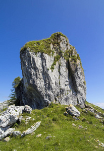 坎塔布里亚连多市岩溶岩层