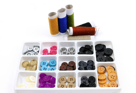 缝纫用纽扣和彩色棉卷