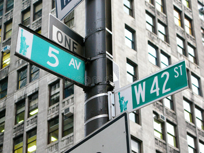 纽约纽约第42街和第5大道的交叉口