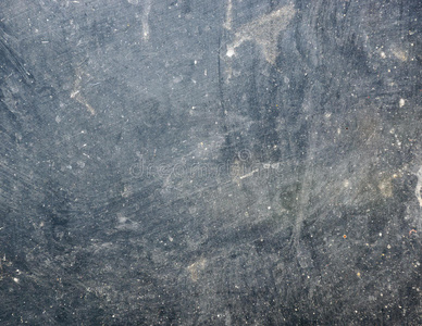 太阳折射太阳下的脏玻璃照片