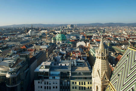 奥地利维也纳圣斯蒂芬大教堂的城市景观