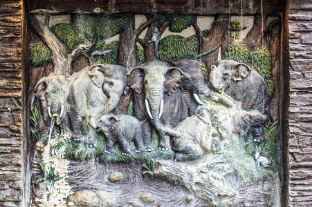 大象雕塑家图片