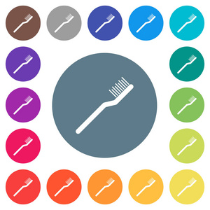 牙刷扁平白色图标在圆形颜色背景上。 包括17种背景颜色变化。