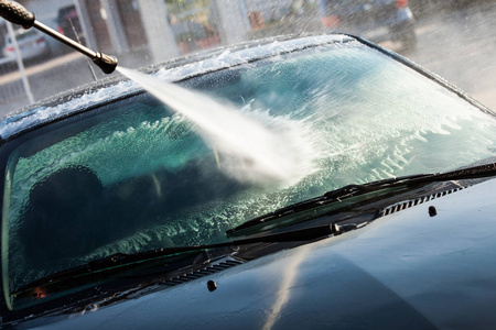 冲日高水压日冲式户外洗车照片