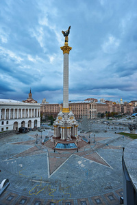 梅丹内扎莱兹诺斯蒂的观点。 乌克兰首都基辅独立广场
