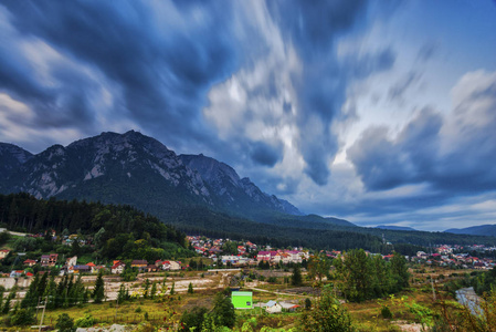 罗马尼亚，布塞吉山，山里的云