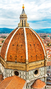意大利佛罗伦萨大圆顶金十字杜莫大教堂。 完成了1400秒。 正式名称圣玛丽亚大教堂。