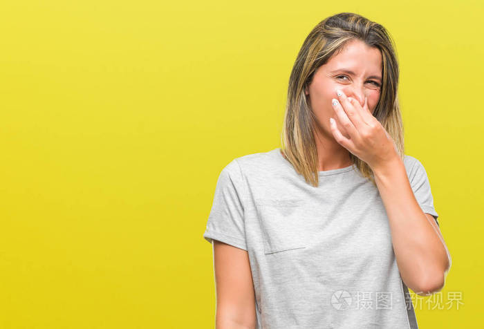 臭味和令人恶心的难以忍受的气味用手指在鼻子上屏住呼吸难闻的概念