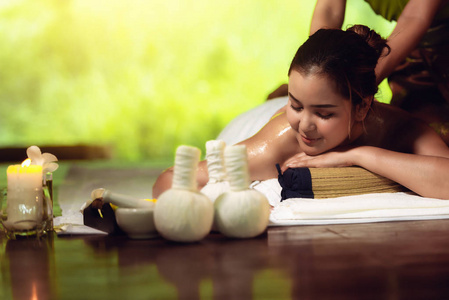 泰国妇女肖像图片-泰国妇女肖像素材-泰国妇女肖像插画-摄图新视界