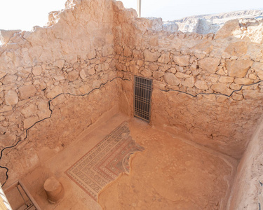 沙漠中的马赛达马赛克遗址图片