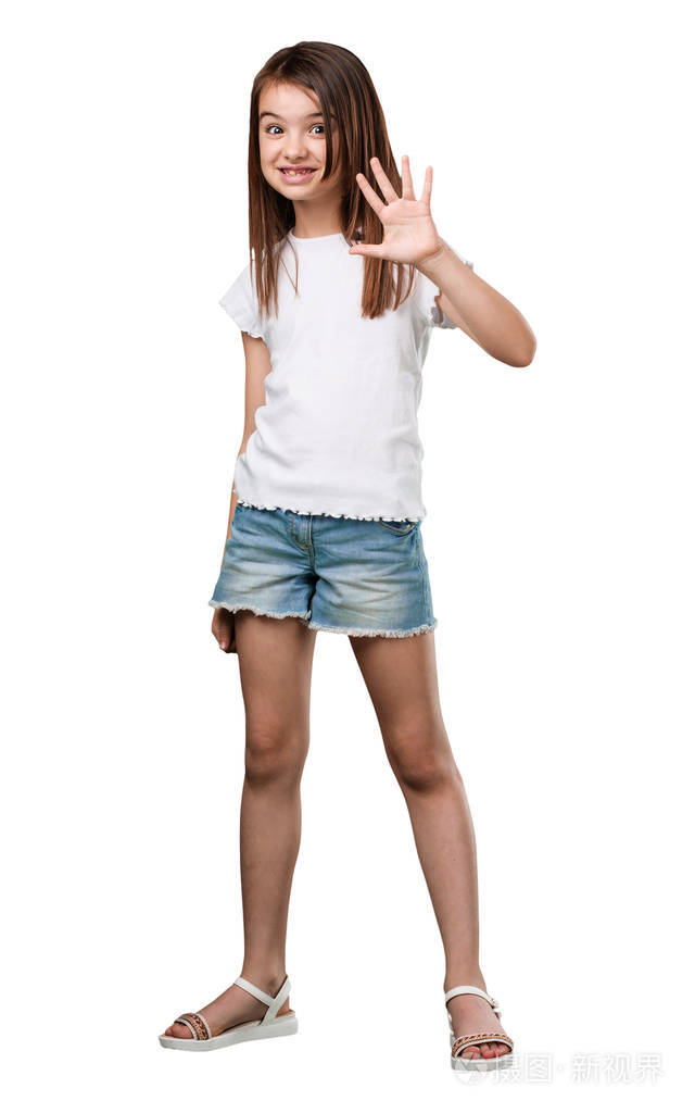 全身小女孩表现数字五的符号数学概念自信开朗