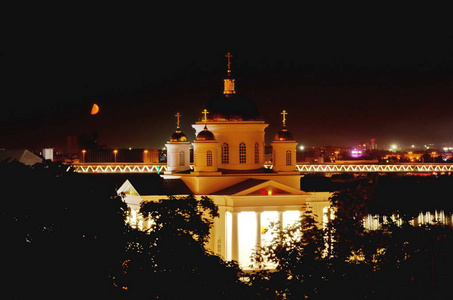 莫斯科大都会亚历克西教堂的夜景。 诺夫哥罗德俄罗斯