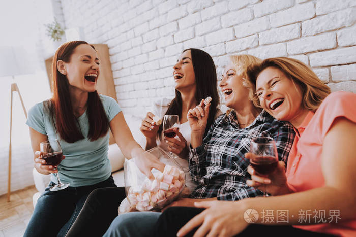 假期和快乐的时光在一起家人和朋友在一起的时间和家人一起度假幸福之