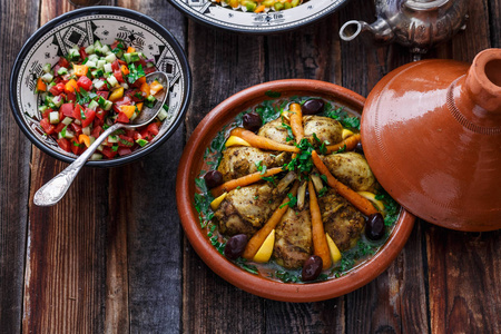 摩洛哥 tajine, 乡村风味的慢熟鸡肉