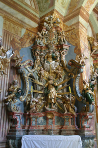 圣约瑟夫祭坛在巴洛克教堂的雪夫人，在贝尔克，克罗地亚