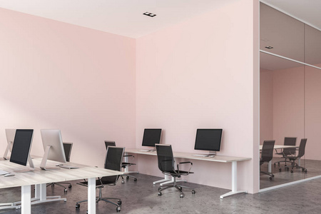 时尚的粉红色墙壁办公室内部与木制办公桌与电脑和混凝土地板。 背景中的玻璃墙会议室。 3d渲染复制空间