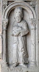 使徒圣犹达塔德厄斯，意大利莫德纳大教堂的威利格尔莫王子门的追随者的低音浮雕