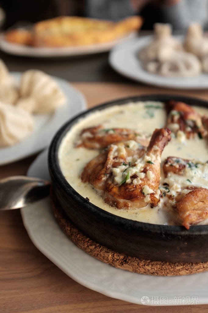 khinkali大蒜香草奶油汁鸡
