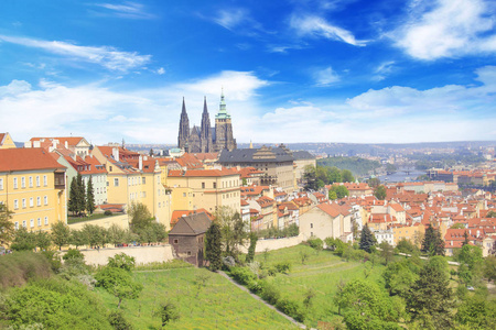 捷克共和国布拉格城堡圣维塔斯大教堂和马拉斯特拉纳的美丽景色