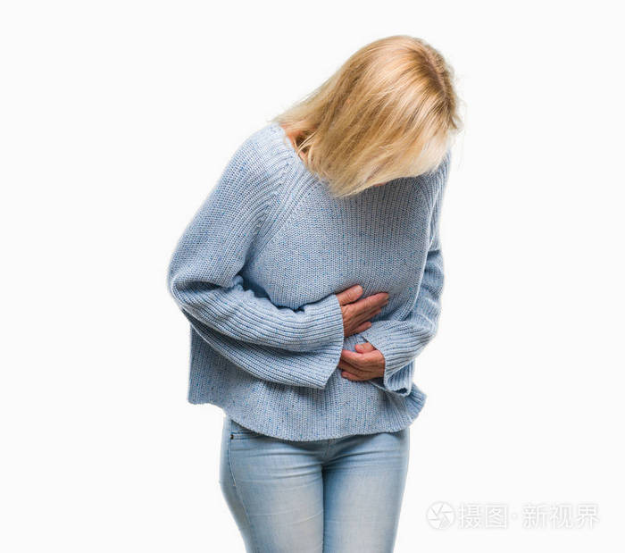 下载小样发票合同问题/举报病症疼痛疾病生病中年金发女人穿着冬天的
