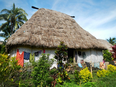 斐济维提岛纳瓦拉村传统民居图片