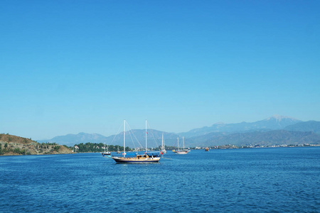 Fethiye游艇海上岛屿景观的壮丽美景