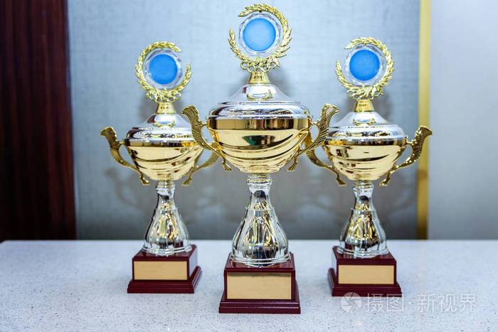 金银铜三杯奖杯