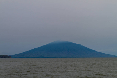 尼加拉瓜湖的Ometepe岛。 火山马德拉斯。