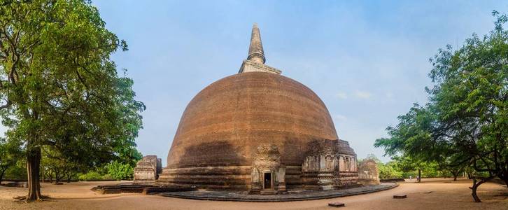 斯里兰卡波洛纳鲁瓦古城的兰科斯韦赫拉Vihara