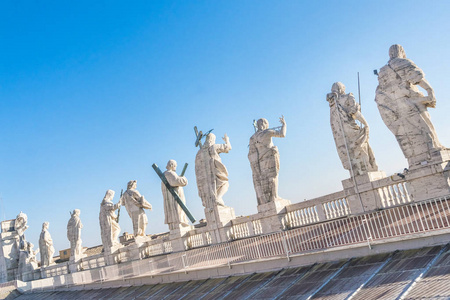 s Basilica in Vatican. Statues on the top of St Peter39