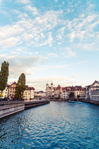 卢塞恩的历史城市中心卢泽恩，瑞士著名的教堂桥。