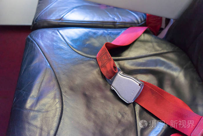 飞机系安全带特写照片-正版商用图片13c5m7-摄图新视界