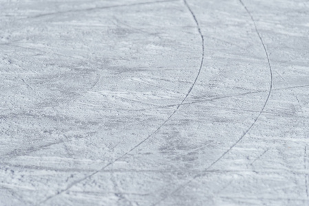 车轮痕冰场上溜冰鞋留下的冰痕照片