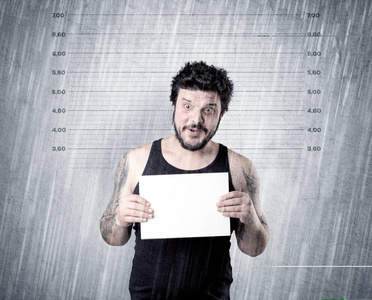 小偷被抓在监狱抓到歹徒照片