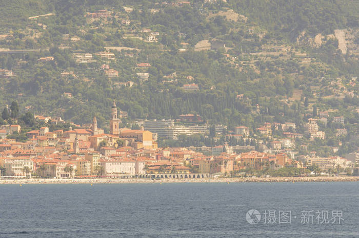 蒙顿湾和马丁帽在夏日的全景