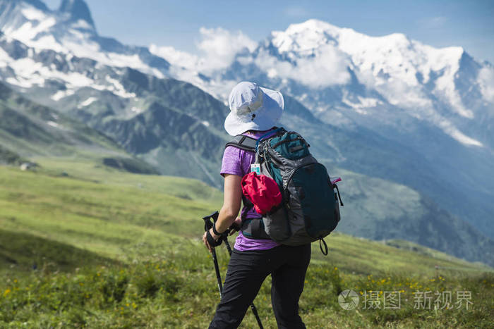 旅行杜蒙勃朗独特的长途跋涉大约200公里左右的勃朗峰通过意大利,瑞士