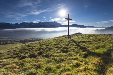 瑞士欧洲盖伦伯格山顶十字