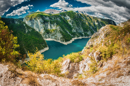 黑山北部皮瓦河湖峡谷景观