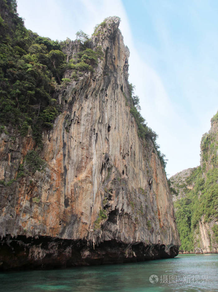 泰国安达曼海的KohPhiPhi岛桩湖。 著名的旅游胜地