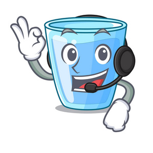 动画片中的矿泉水用耳机玻璃照片